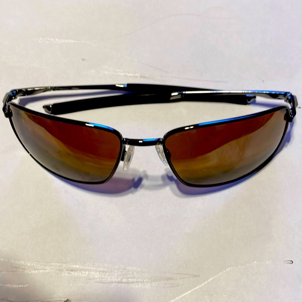 Oakleys sun glasses , W-square wire